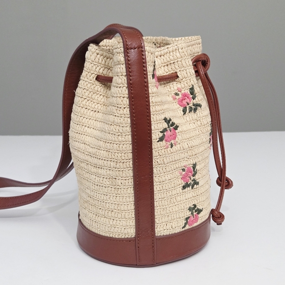 SEZANE MINI FARROW RAPHIA CROSSBODY BUCKET BAG SMALL PINK FLORAL EMBROIDERY - Picture 7 of 11